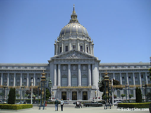 San Francisco's City Hall (www.SocketSite.com)