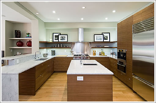 422 Valley: Kitchen