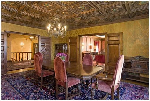 2860 Pierce: Dining.jpg