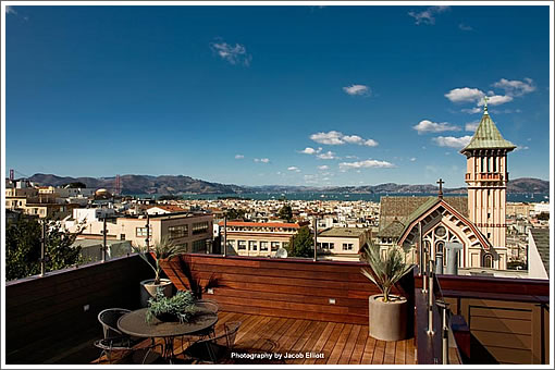 2829 Steiner: Roof Deck