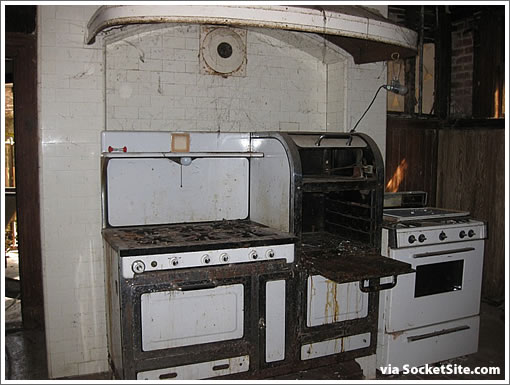 2550 Webster Kitchen Appliances (www.SocketSite.com)