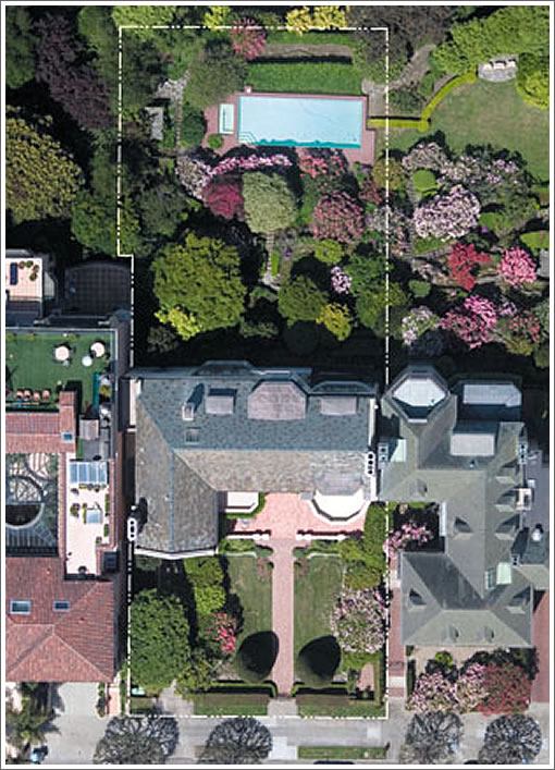 2950 Broadway Pool Aerial