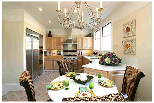 2400 Green: Kitchen 2008
