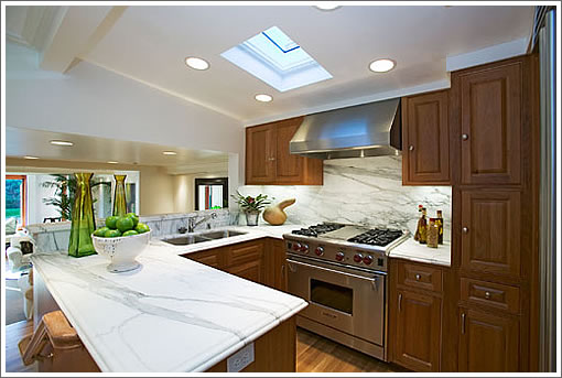 2523 Steiner Kitchen