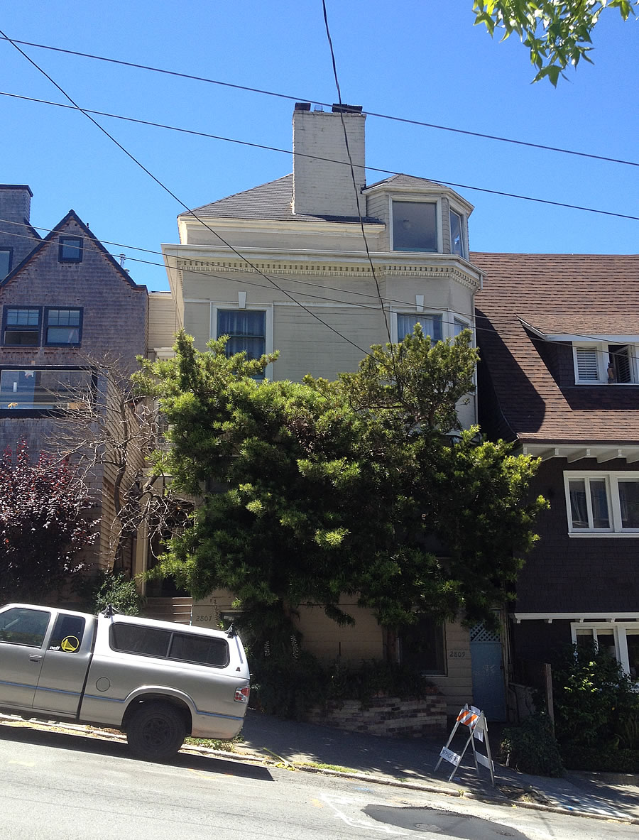 Infamous Local Landlord Foreclosed upon in Pacific Heights