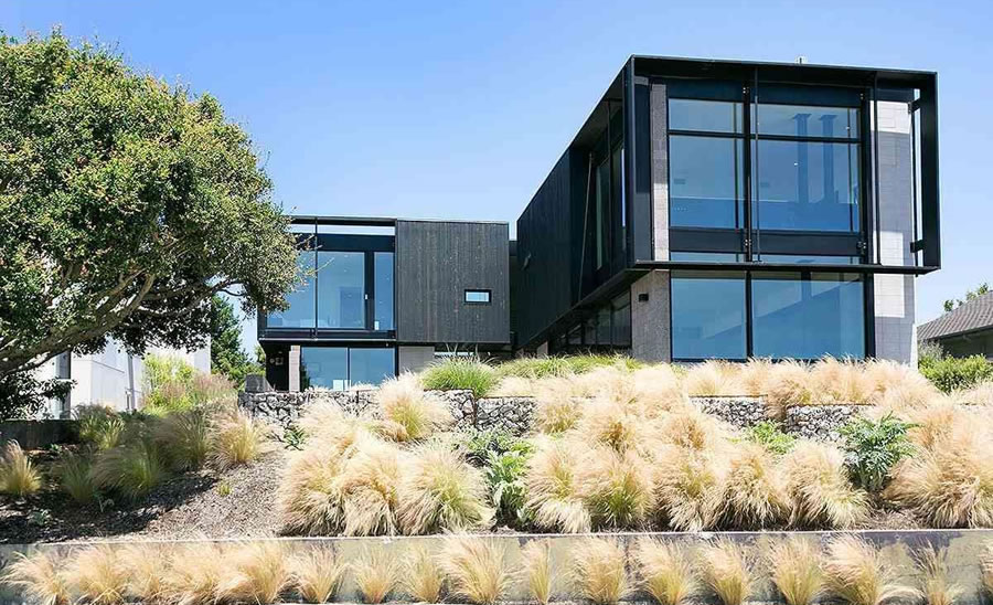 Modern Oakland Hills Home Priced at $4.5 Million