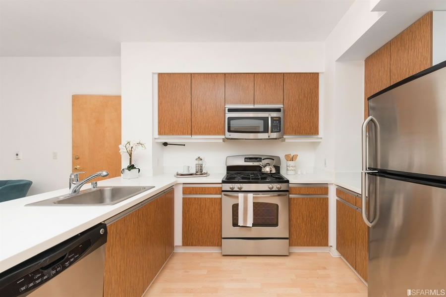 Two-Bedroom on Third Fetches 5.7 Percent over Its Early 2015 Price