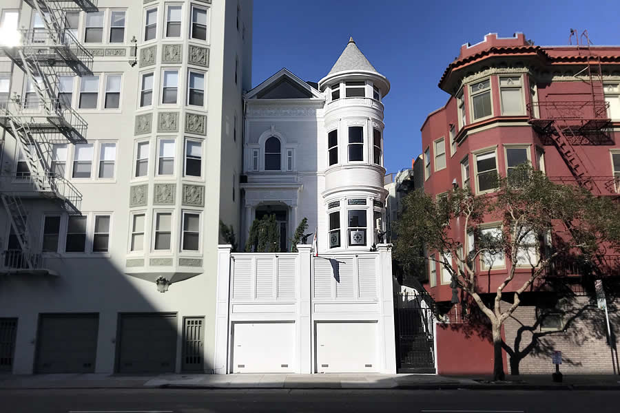 Remodeled Pac Heights Mansion Fetches 45% of Original Price